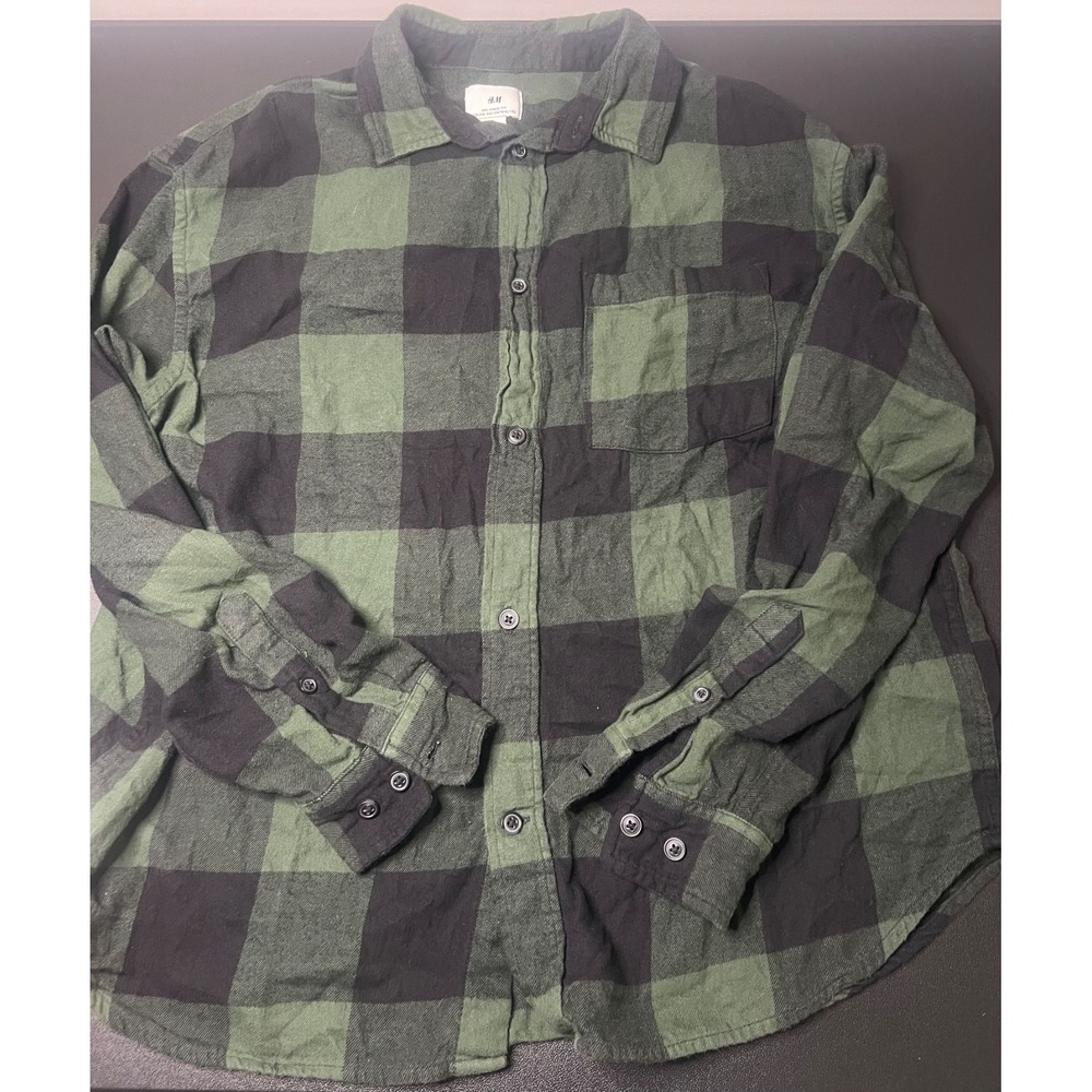 H&M‎ Green and Black Mens Flannel Size Medium